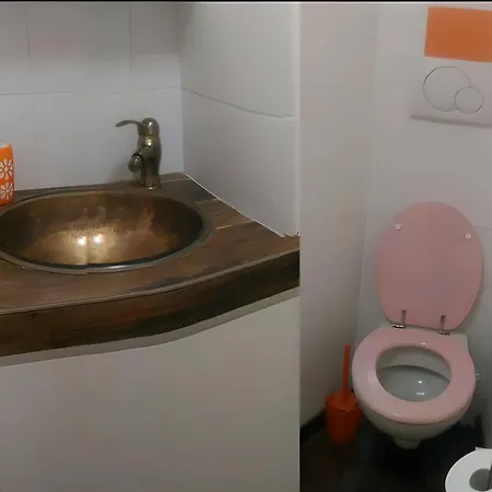 Apartment La Casa Nel Cortile-free Parking Milan